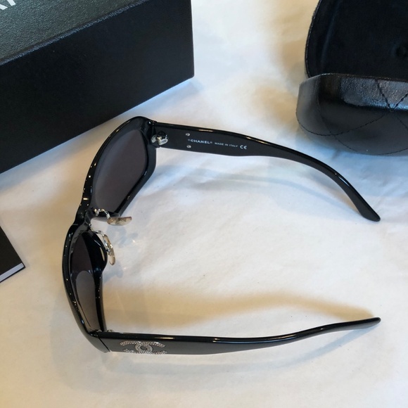 CHANEL SUNGLASSES main image 5